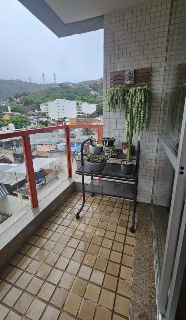 Apto. 4 Quartos, Suíte, Varanda, 2 Vagas à venda no Grajaú!!! Próximo a Praça Nobel!! rj